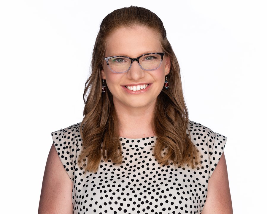Portrait of Zoë Wolszon, Founder & Principal of Wolszon Advisory